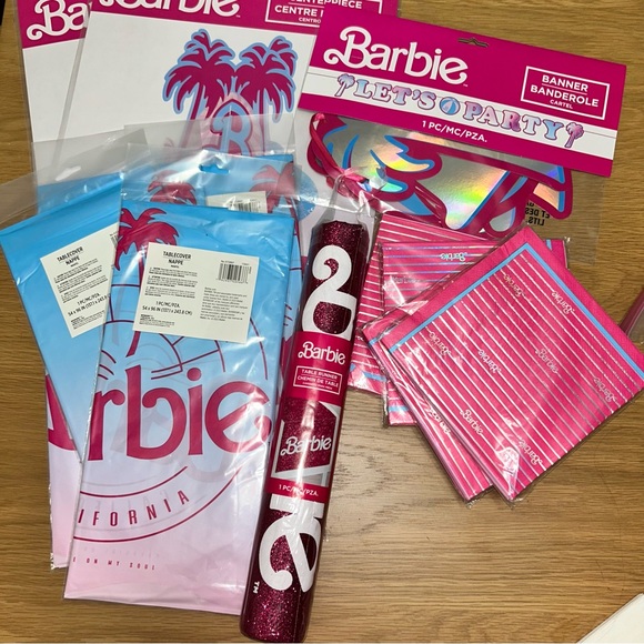Barbie Party Supplies Barbie Party Supplies Bundle Poshmark — free download
